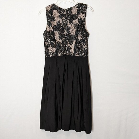 WOMEN'S "Madison Leigh" Black w Lace & Sequins Sleeveless Formal Dress; Size 8 - Picture 3 of 6